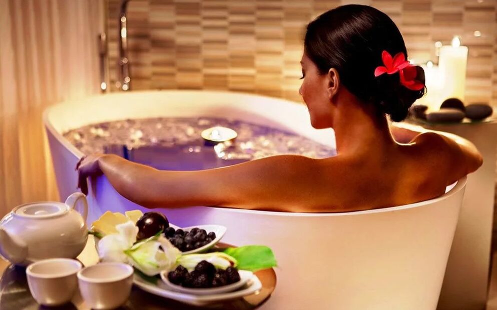 Mandi dengan garam dan herba