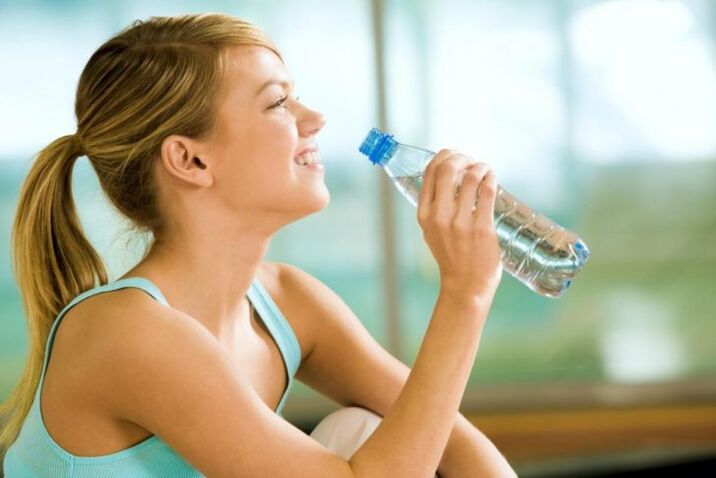 air menggantikan makanan semasa diet minum